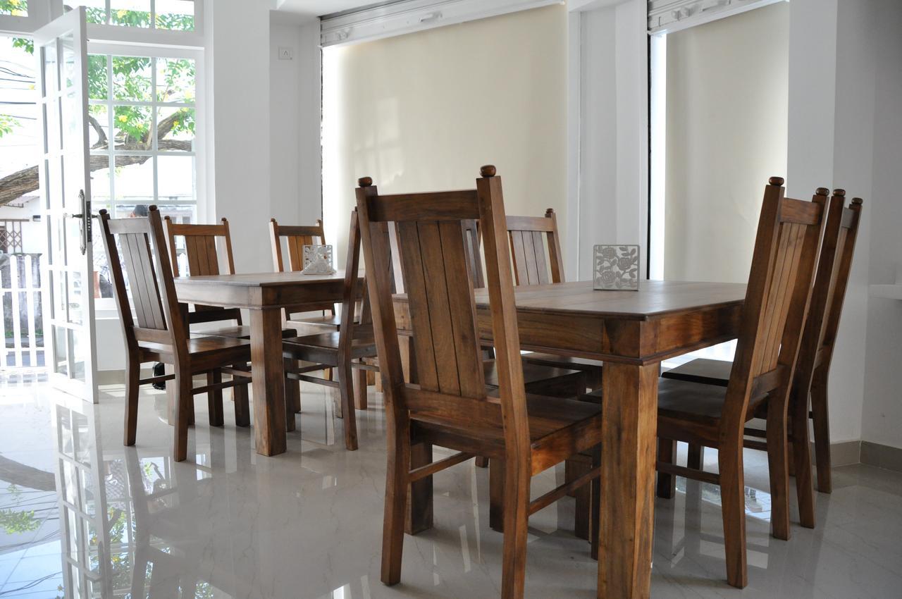 Hotel Daffodils Spice Court Kochi Exterior foto