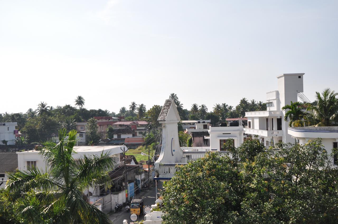 Hotel Daffodils Spice Court Kochi Exterior foto