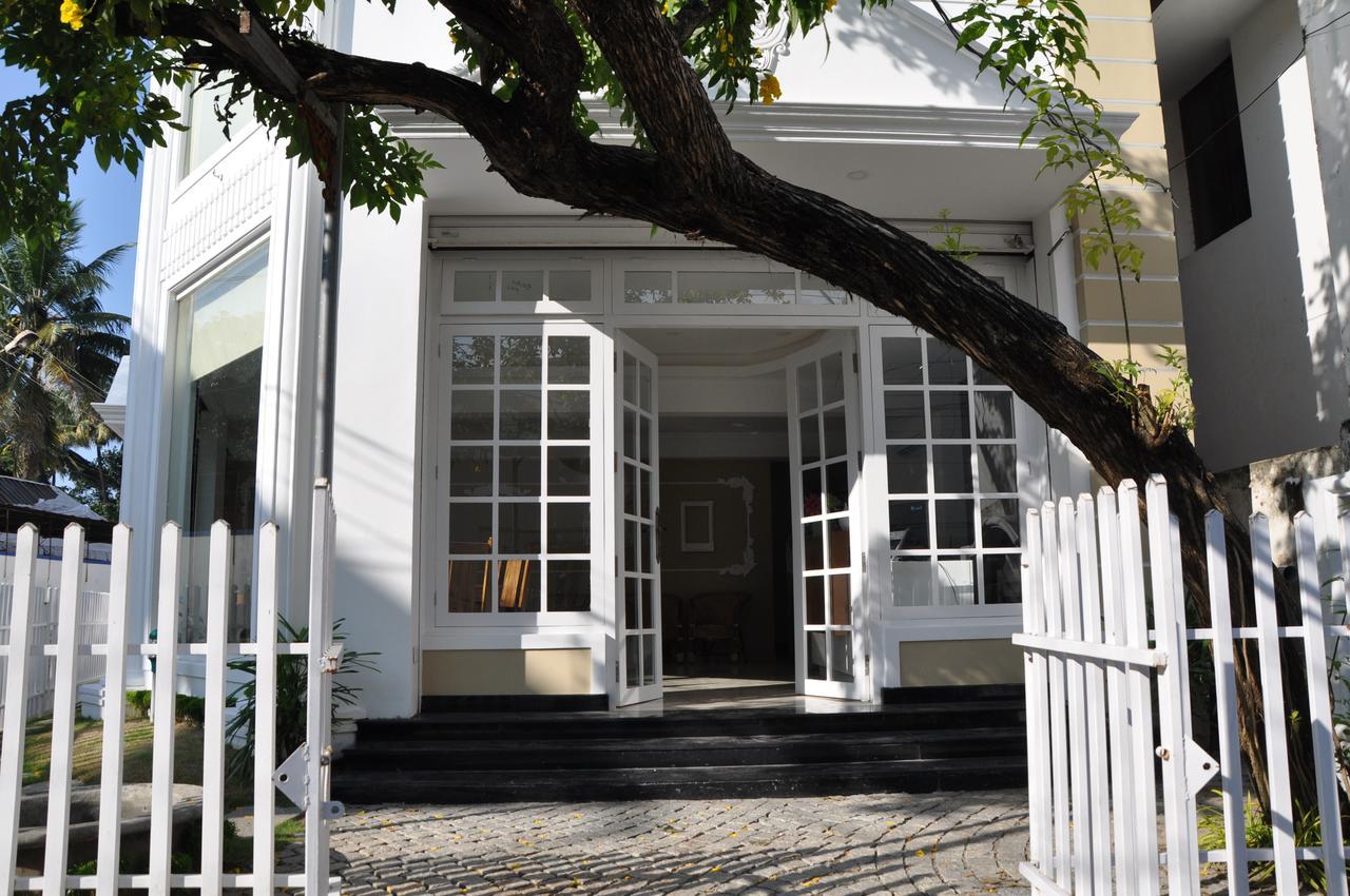Hotel Daffodils Spice Court Kochi Exterior foto